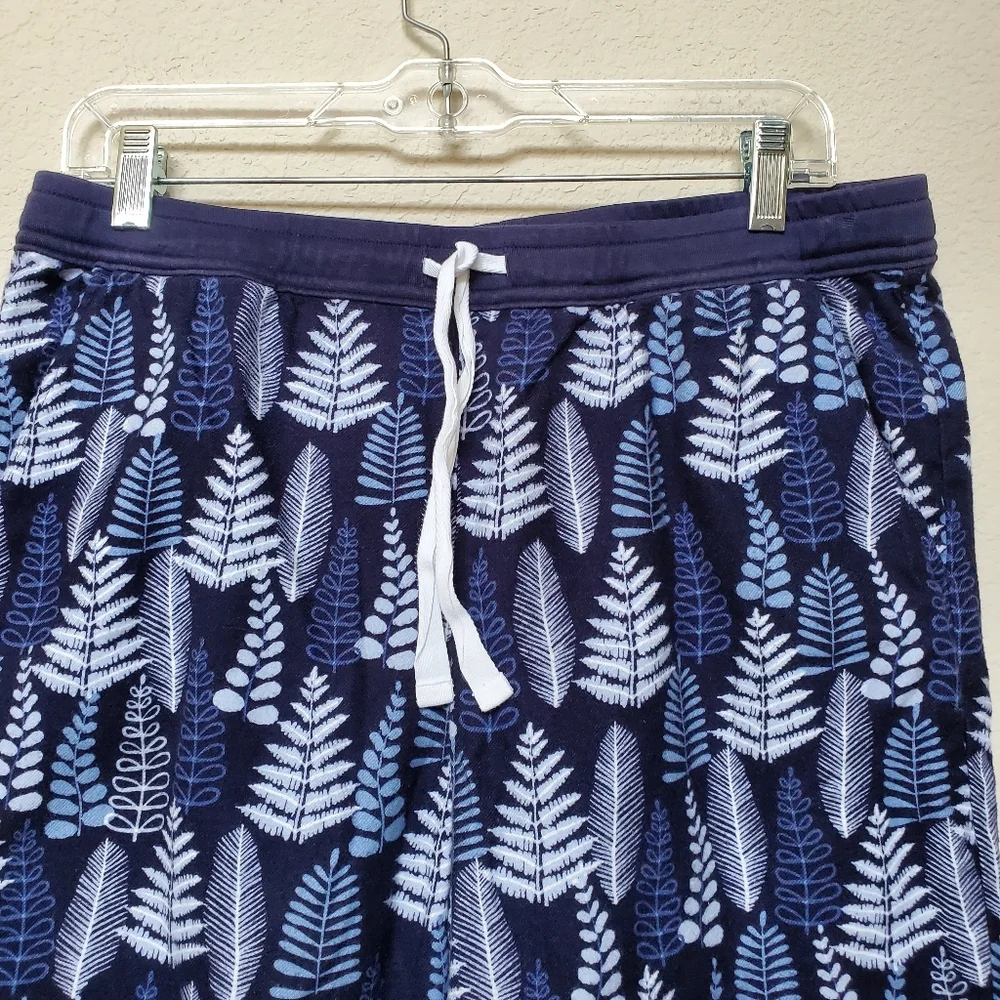 Garnet Hill Blue and White Leaf Print PJ Joggers.  Size Medium